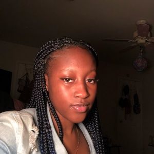 Meet your Posher, Adama